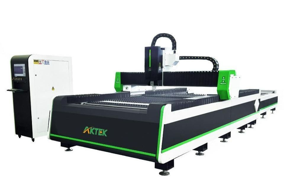 3015 Fiber Metal Cutting Machine with Exchange Table